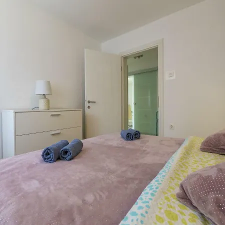 Cherry 2 アパート セルツェ