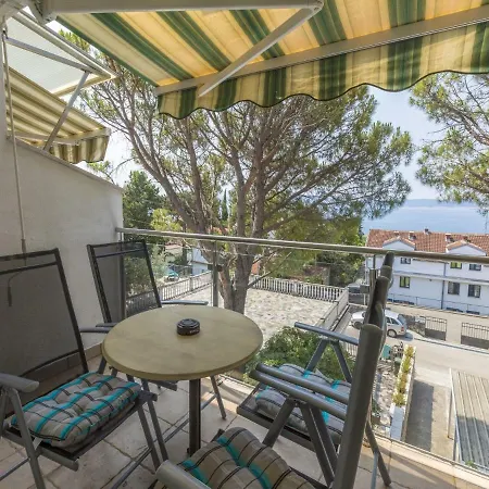 Cherry 2 アパート *